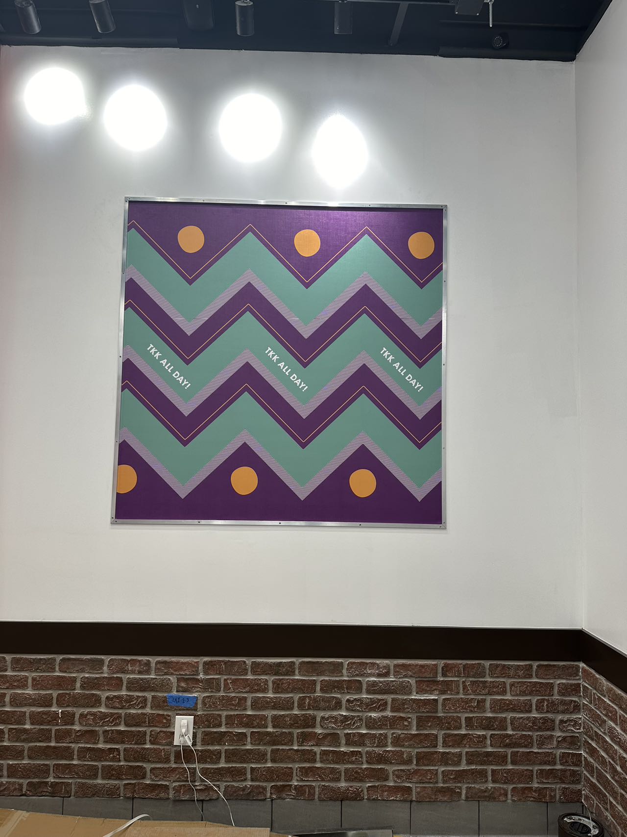WALL GRAPHICS